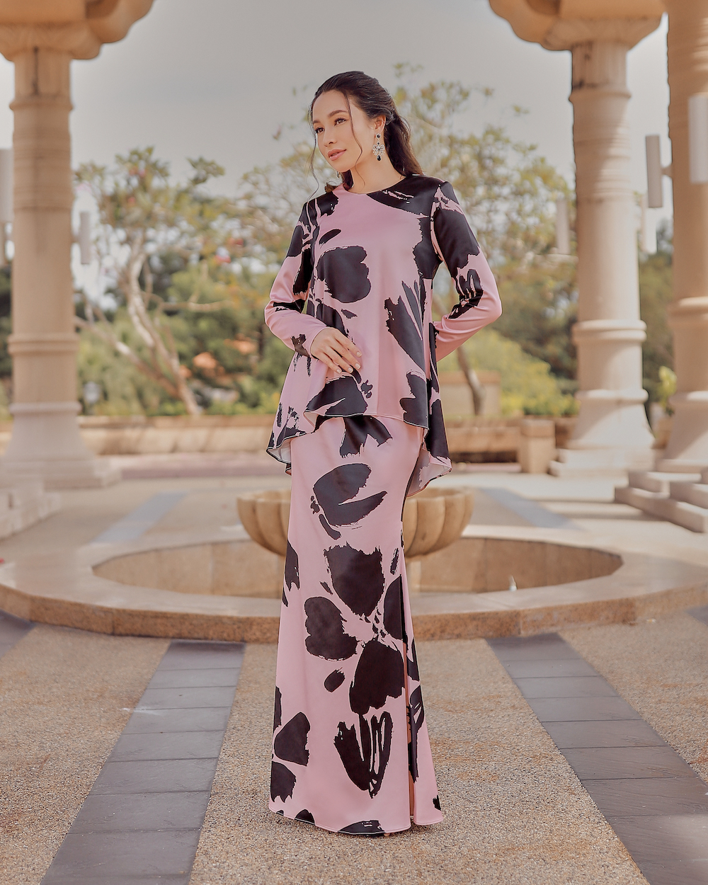 RINNA  KURUNG - BLACK PINK